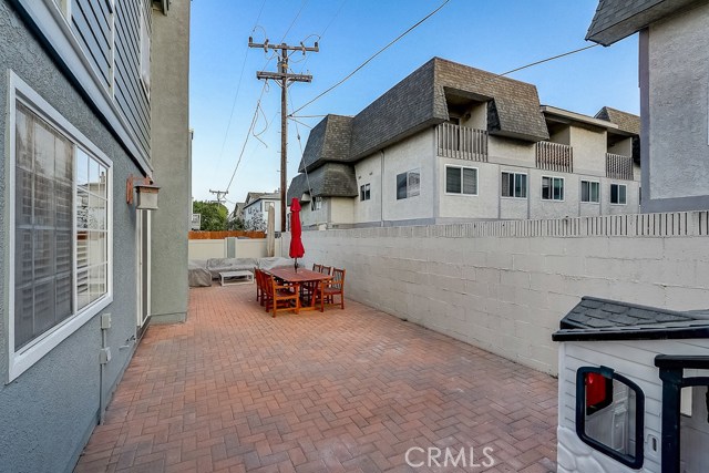 2104 Nelson Avenue, Redondo Beach, California 90278, 4 Bedrooms Bedrooms, ,3 BathroomsBathrooms,Residential,Sold,Nelson,SB20211994