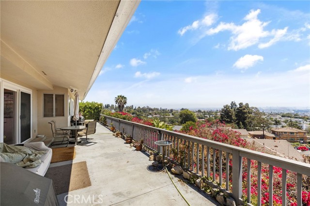 2050 Suana Drive, Rancho Palos Verdes, California 90275, 3 Bedrooms Bedrooms, ,2 BathroomsBathrooms,Residential,Sold,Suana,PW21144853