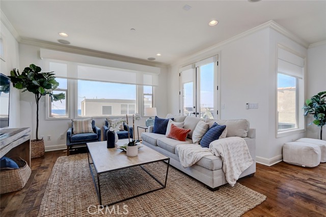 3612 Alma Avenue, Manhattan Beach, California 90266, 4 Bedrooms Bedrooms, ,4 BathroomsBathrooms,Residential,Sold,Alma,SB21161742