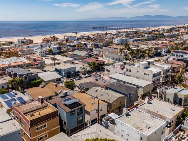 442 Bayview Avenue, Hermosa Beach, California 90254, 3 Bedrooms Bedrooms, ,2 BathroomsBathrooms,Residential,Sold,Bayview,SB20080703