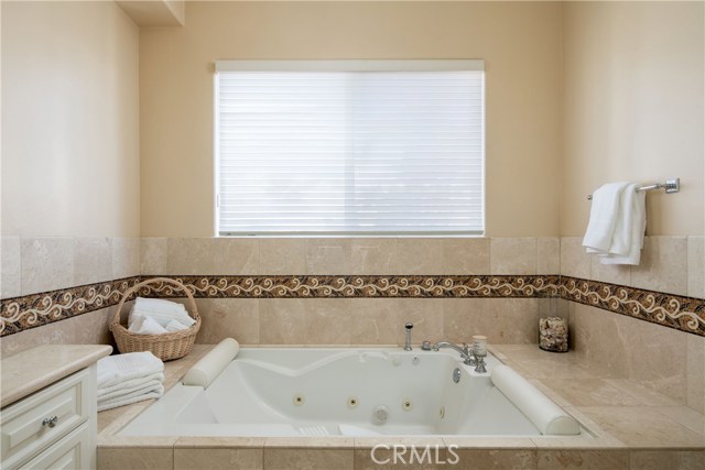 931 17th Street, Manhattan Beach, California 90266, 6 Bedrooms Bedrooms, ,4 BathroomsBathrooms,Residential,Sold,17th,SB19069902