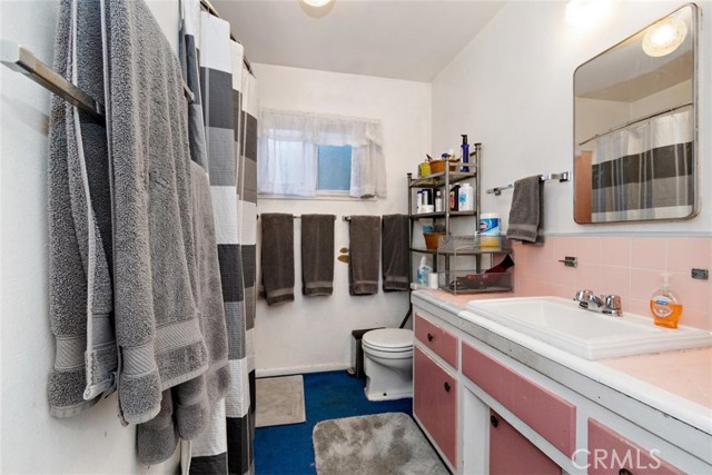 1202 Harper Avenue, Redondo Beach, California 90278, 3 Bedrooms Bedrooms, ,2 BathroomsBathrooms,Residential,Sold,Harper,SB21018499