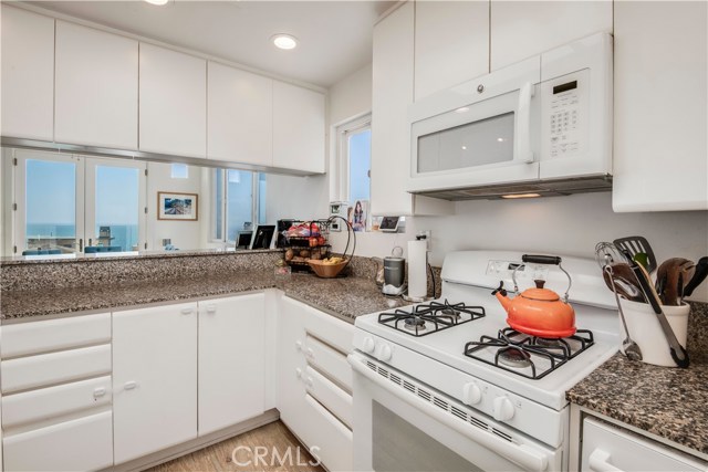 4216 Highland Avenue, Manhattan Beach, California 90266, 2 Bedrooms Bedrooms, ,2 BathroomsBathrooms,Residential,Sold,Highland,SB20133464