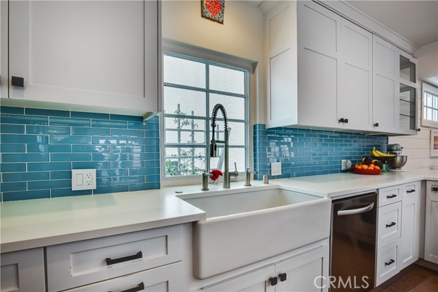 552 3rd Street, Manhattan Beach, California 90266, 3 Bedrooms Bedrooms, ,1 BathroomBathrooms,Residential,Sold,3rd,SB21099557