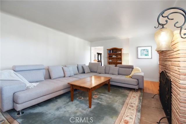 52 Strawberry Lane, Rolling Hills Estates, California 90274, 4 Bedrooms Bedrooms, ,2 BathroomsBathrooms,Residential,Sold,Strawberry,PV21045294