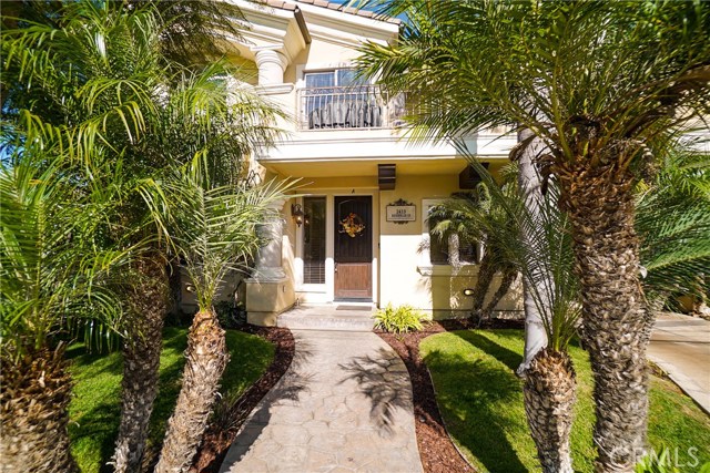 2413 Rockefeller Lane, Redondo Beach, California 90278, 3 Bedrooms Bedrooms, ,2 BathroomsBathrooms,Residential,Sold,Rockefeller,SB18266736