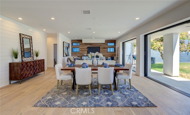 1130 21st Street, Manhattan Beach, California 90266, 5 Bedrooms Bedrooms, ,4 BathroomsBathrooms,Residential,Sold,21st,SB21098347
