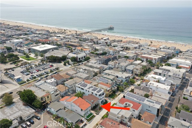 404 16th Street, Manhattan Beach, California 90266, 3 Bedrooms Bedrooms, ,2 BathroomsBathrooms,Residential,Sold,16th,PV20185487