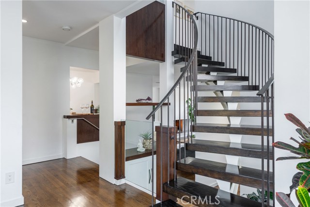 2404 Laurel Avenue, Manhattan Beach, California 90266, 5 Bedrooms Bedrooms, ,4 BathroomsBathrooms,Residential,Sold,Laurel,SB20035806