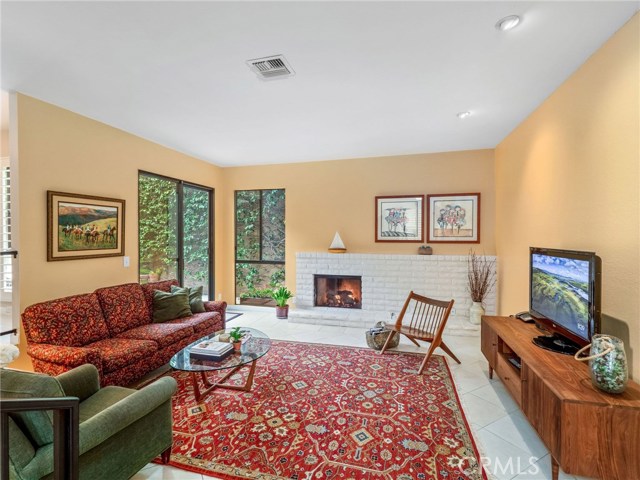 231 Irena Avenue, Redondo Beach, California 90277, 3 Bedrooms Bedrooms, ,1 BathroomBathrooms,Residential,Sold,Irena,SB20087245