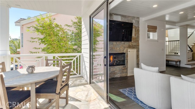 549 3rd Street, Manhattan Beach, California 90266, 5 Bedrooms Bedrooms, ,5 BathroomsBathrooms,Residential,Sold,3rd,SB21052350