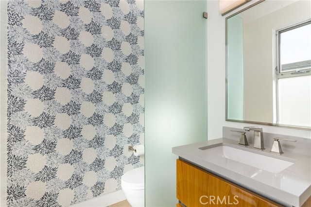 429 Marine Place, Manhattan Beach, California 90266, 4 Bedrooms Bedrooms, ,2 BathroomsBathrooms,Residential,Sold,Marine Place,SB21015394