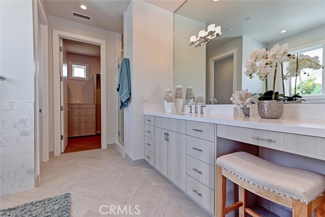 1450 23rd Street, Manhattan Beach, California 90266, 5 Bedrooms Bedrooms, ,2 BathroomsBathrooms,Residential,Sold,23rd,SB17111240