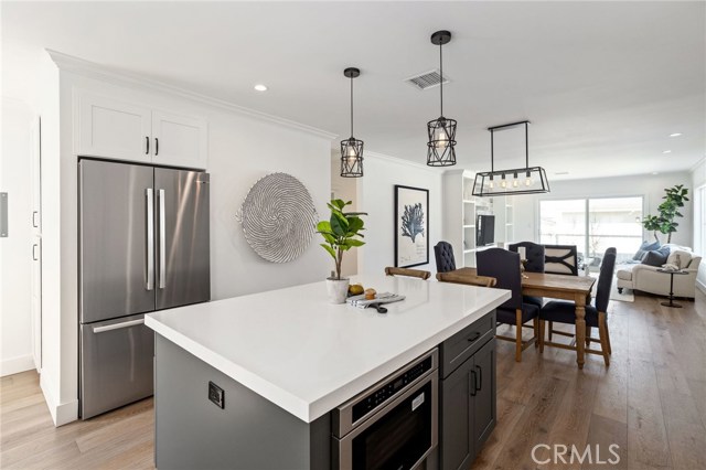 2420 Robinson Street, Redondo Beach, California 90278, 3 Bedrooms Bedrooms, ,1 BathroomBathrooms,Residential,Sold,Robinson,SB20208092
