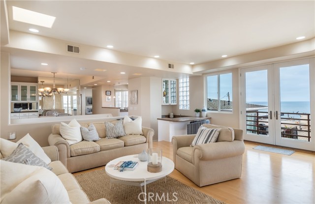 224 14th Street, Manhattan Beach, California 90266, 4 Bedrooms Bedrooms, ,4 BathroomsBathrooms,Residential,Sold,14th,SB19152131