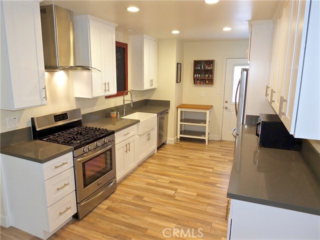 18316 Grevillea Avenue, Redondo Beach, California 90278, 3 Bedrooms Bedrooms, ,2 BathroomsBathrooms,Residential,Sold,Grevillea,PW20134406
