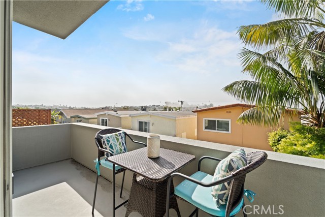 1621 Carver Street, Redondo Beach, California 90278, 3 Bedrooms Bedrooms, ,2 BathroomsBathrooms,Residential,Sold,Carver,SB21022183