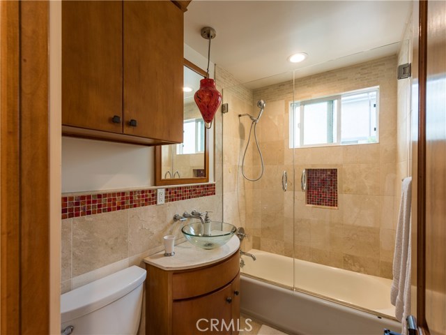 1641 Manhattan Avenue, Hermosa Beach, California 90254, ,Residential Income,Sold,Manhattan,SB19170124