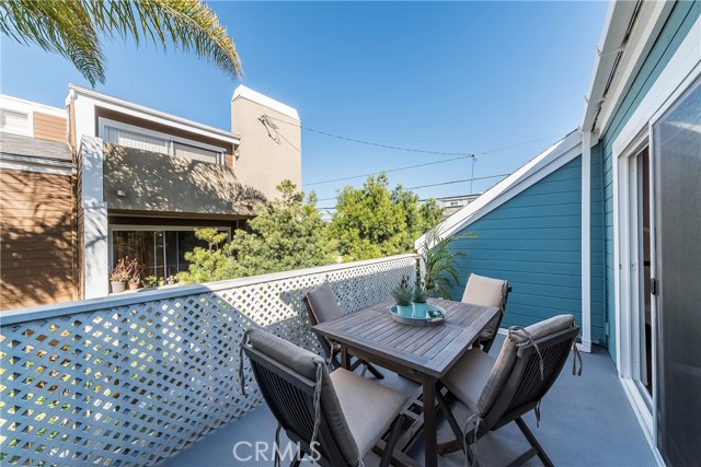 2307 Felton Lane, Redondo Beach, California 90278, 3 Bedrooms Bedrooms, ,2 BathroomsBathrooms,Residential,Sold,Felton,SB18030073