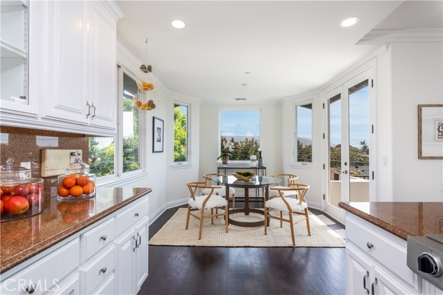 700 Avenue C, Redondo Beach, California 90277, 5 Bedrooms Bedrooms, ,5 BathroomsBathrooms,Residential,Sold,Avenue C,SB19123719