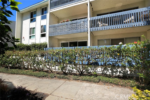 605 Prospect Avenue, Redondo Beach, California 90277, 2 Bedrooms Bedrooms, ,2 BathroomsBathrooms,Residential,Sold,Prospect,SB18234011