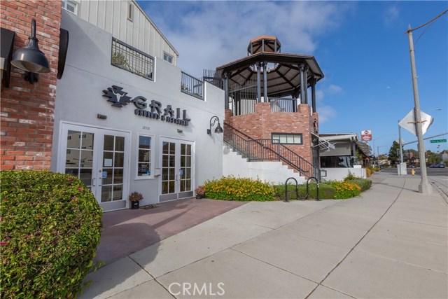 1800 Pacific Coast, Redondo Beach, California 90277, 4 Bedrooms Bedrooms, ,3 BathroomsBathrooms,Residential,Sold,Pacific Coast,PV20134664