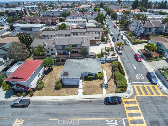 2101 Rockefeller Lane, Redondo Beach, California 90278, 2 Bedrooms Bedrooms, ,1 BathroomBathrooms,Residential,Sold,Rockefeller,SB19174317