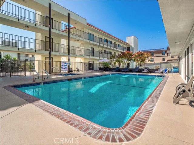 1720 Ardmore Avenue, Hermosa Beach, California 90254, 1 Bedroom Bedrooms, ,1 BathroomBathrooms,Residential,Sold,Ardmore,SB20071504