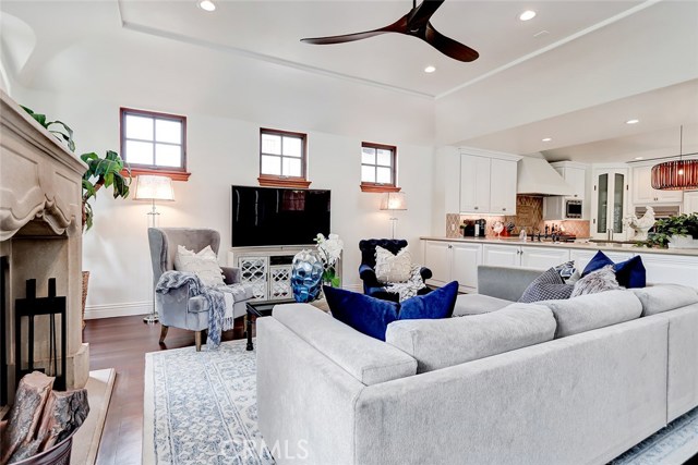 2615 Laurel Avenue, Manhattan Beach, California 90266, 5 Bedrooms Bedrooms, ,3 BathroomsBathrooms,Residential,Sold,Laurel,SB20122335