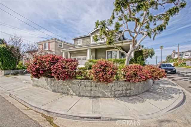 1161 9th Street, Manhattan Beach, California 90266, 5 Bedrooms Bedrooms, ,5 BathroomsBathrooms,Residential,Sold,9th,SB17091781