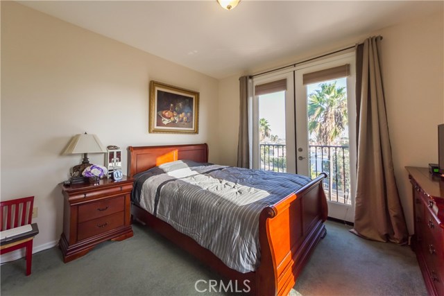 2001 Artesia Boulevard, Redondo Beach, California 90278, 1 Bedroom Bedrooms, ,1 BathroomBathrooms,Residential,Sold,Artesia,SB17260539