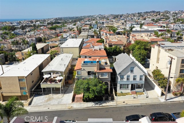 703 1st Street, Hermosa Beach, California 90254, 3 Bedrooms Bedrooms, ,3 BathroomsBathrooms,Residential,Sold,1st,SB19085245