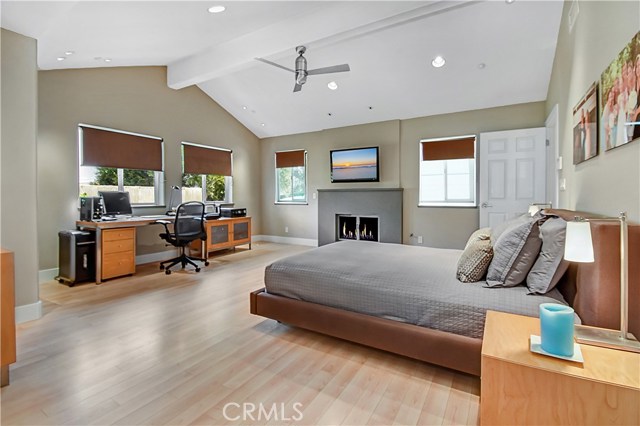 514 Irena #B Avenue, Redondo Beach, California 90277, 3 Bedrooms Bedrooms, ,3 BathroomsBathrooms,Residential,Sold,Irena #B,PV20173462