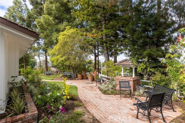 1 Golden Spar Place, Rolling Hills Estates, California 90274, 4 Bedrooms Bedrooms, ,3 BathroomsBathrooms,Residential,Sold,Golden Spar,SB21123035