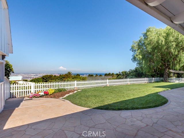 29077 Palos Verdes Drive, Rancho Palos Verdes, California 90275, 4 Bedrooms Bedrooms, ,3 BathroomsBathrooms,Residential,Sold,Palos Verdes,PV17203704