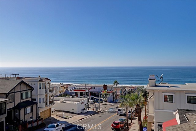 2201 Alma Avenue, Manhattan Beach, California 90266, 4 Bedrooms Bedrooms, ,4 BathroomsBathrooms,Residential,Sold,Alma,SB17267084