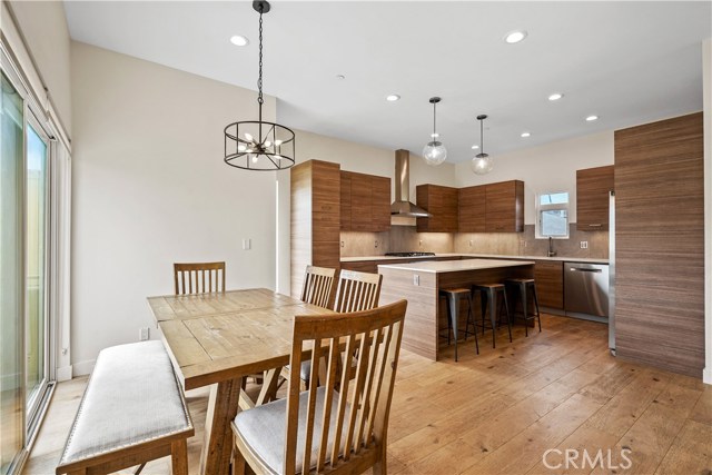 Abundant natural light while dining