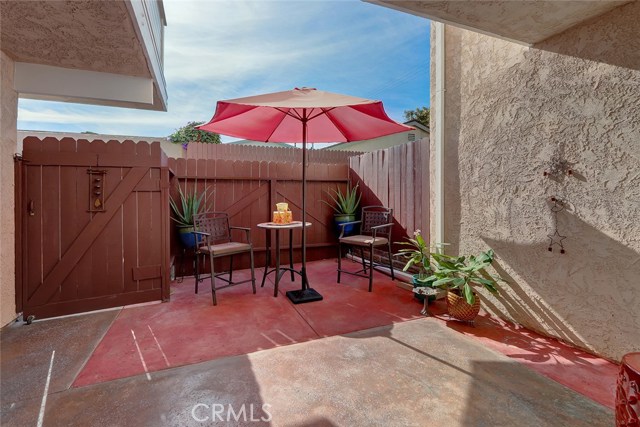 2300 Carnegie Lane, Redondo Beach, California 90278, 3 Bedrooms Bedrooms, ,2 BathroomsBathrooms,Residential,Sold,Carnegie,SB18281949
