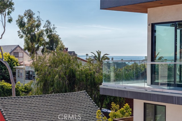 619 Avenue B, Redondo Beach, California 90277, 5 Bedrooms Bedrooms, ,3 BathroomsBathrooms,Residential,Sold,Avenue B,SB21044524