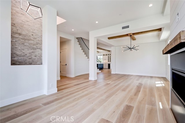 1400 17th Street, Manhattan Beach, California 90266, 5 Bedrooms Bedrooms, ,3 BathroomsBathrooms,Residential,Sold,17th,SB21193120