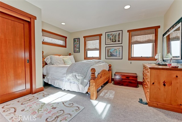 539 4th Street, Manhattan Beach, California 90266, 4 Bedrooms Bedrooms, ,3 BathroomsBathrooms,Residential,Sold,4th,SB21030047