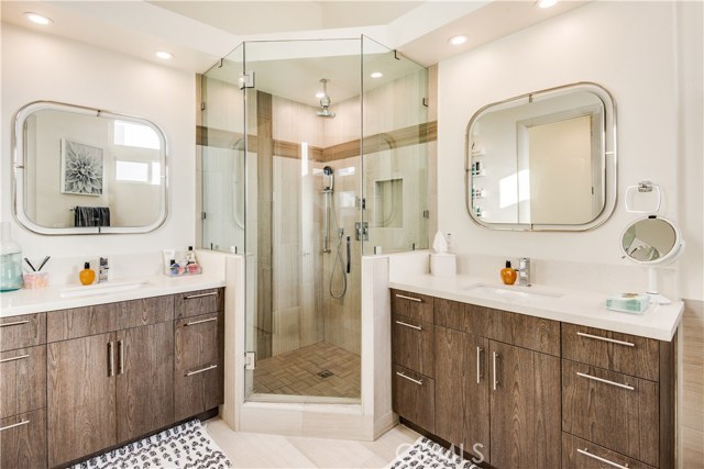 2518 Nelson Avenue, Redondo Beach, California 90278, 4 Bedrooms Bedrooms, ,3 BathroomsBathrooms,Residential,Sold,Nelson,SB20021133