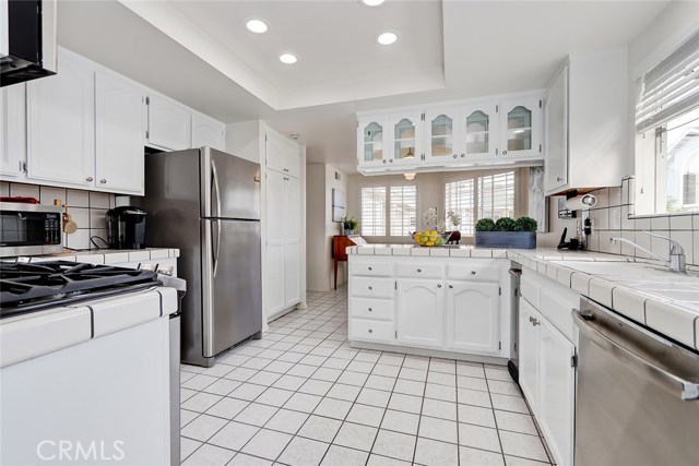 1915 Ernest Avenue, Redondo Beach, California 90278, 3 Bedrooms Bedrooms, ,2 BathroomsBathrooms,Residential,Sold,Ernest,SB18258567