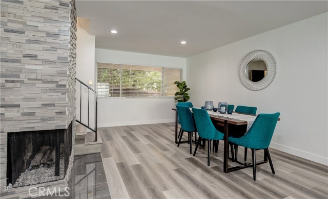 1320 12th Street, Manhattan Beach, California 90266, 2 Bedrooms Bedrooms, ,2 BathroomsBathrooms,Residential,Sold,12th,SB20186384
