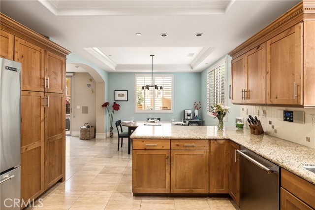 Kitchen opens up to the dining room