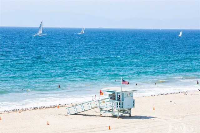 1920 Pacific Coast Highway, Redondo Beach, California 90277, 2 Bedrooms Bedrooms, ,2 BathroomsBathrooms,Residential,Sold,Pacific Coast Highway,SB21006104