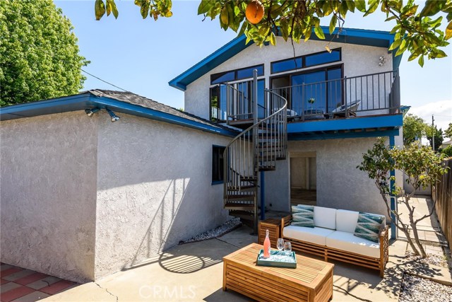 403 Lucia Avenue, Redondo Beach, California 90277, 3 Bedrooms Bedrooms, ,1 BathroomBathrooms,Residential,Sold,Lucia,SB18144542