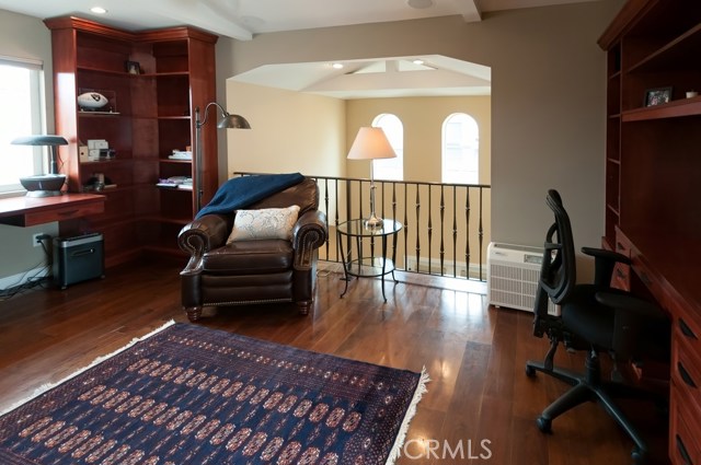 619 Broadway, Redondo Beach, California 90277, 3 Bedrooms Bedrooms, ,2 BathroomsBathrooms,Residential,Sold,Broadway,SB17102336