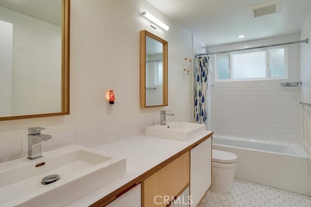 5428 Eau Claire Drive, Rancho Palos Verdes, California 90275, 3 Bedrooms Bedrooms, ,2 BathroomsBathrooms,Residential,Sold,Eau Claire,SB20116106