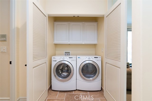 Laundry Closet-W&D do NOT stay
